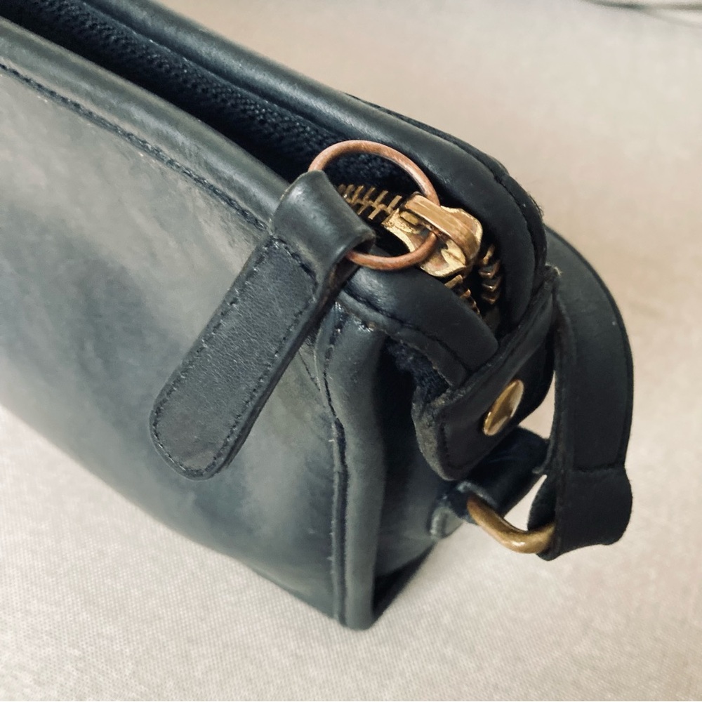 🔥SALE🔥Vintage Coach Taylor Crossbody Black Leather Bag 9944 USA Made Heritage - Picture 7 of 13